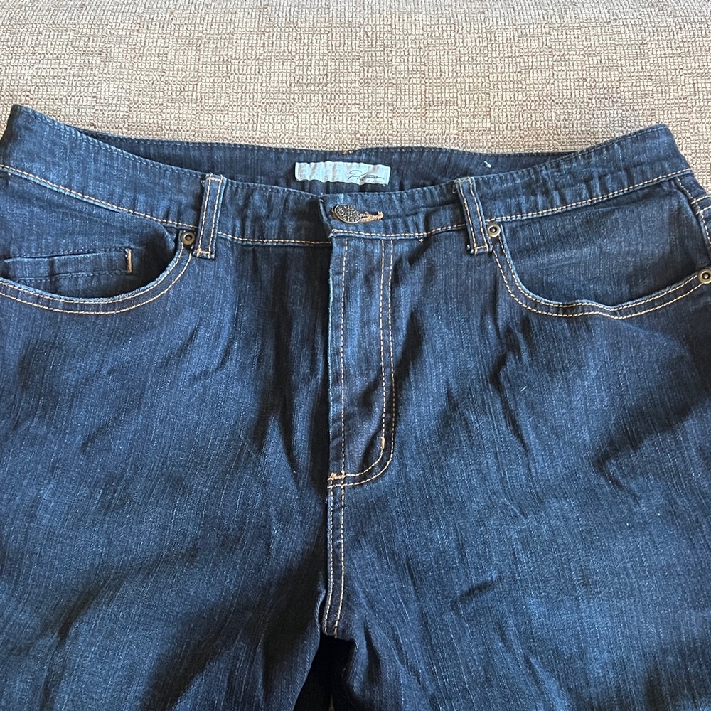 Chico’s Platinum Blue Jeans 2.5 - Picture 2 of 8